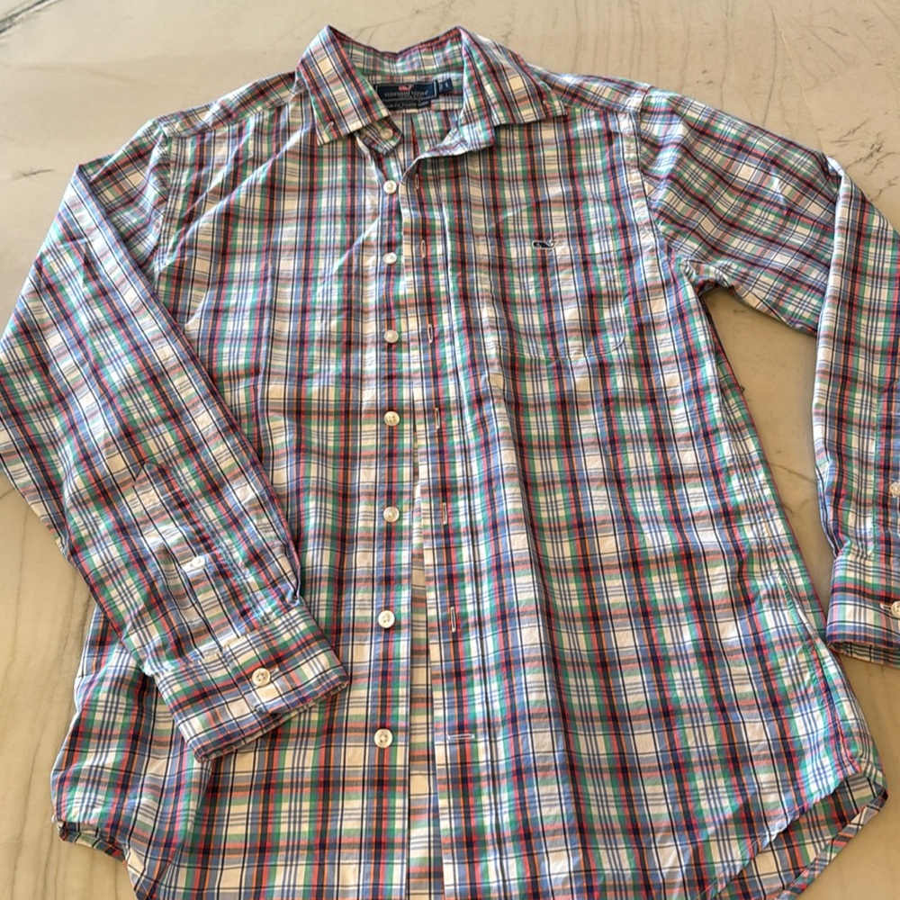 Men button down Vineyard Vine